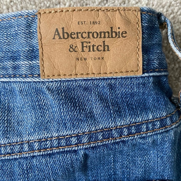 Abercrombie Women’s Jean Shorts - Picture 3 of 4